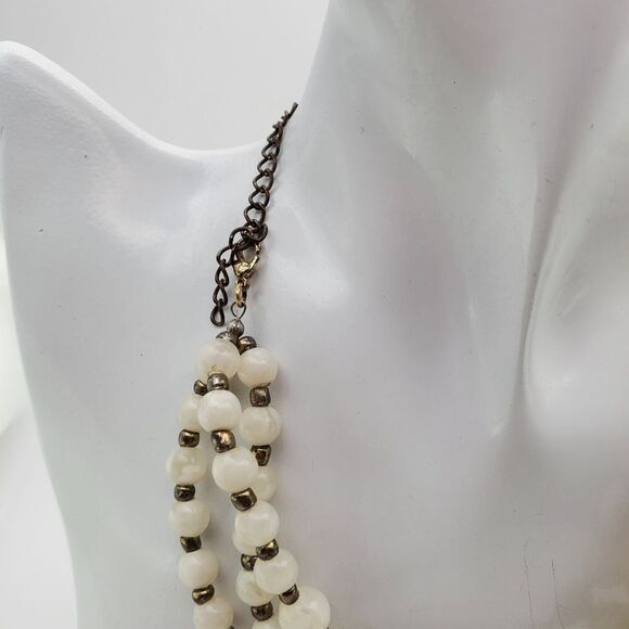 Luxurious Three strand look Moonstone necklace N0839 - Picture 3 of 4